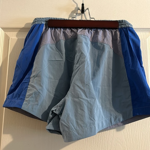 Lululemon Evergreen High-Rise Short 4.5" - Picture 5 of 5